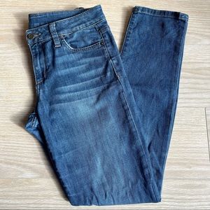 Joe’s Jeans Curvy Mid-Rise Skinny Ankle Jeans